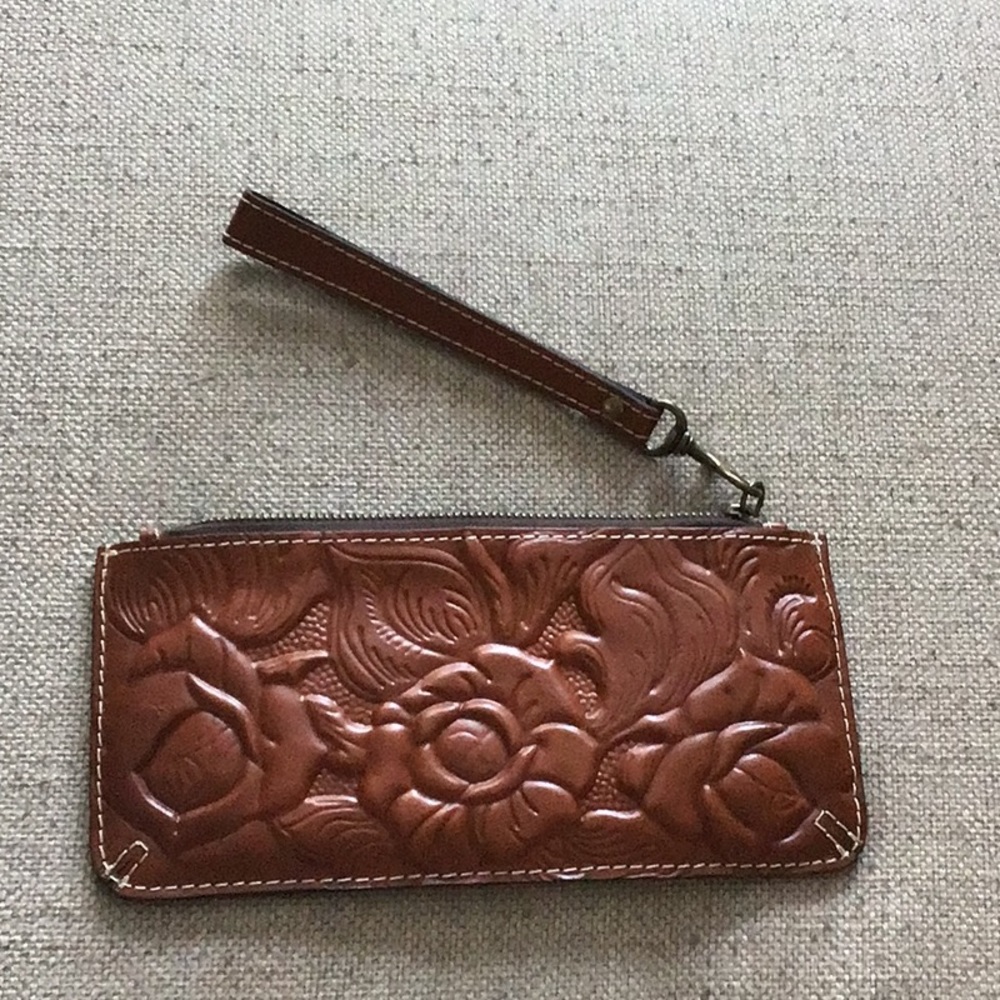 Patricia Nash Wrislet